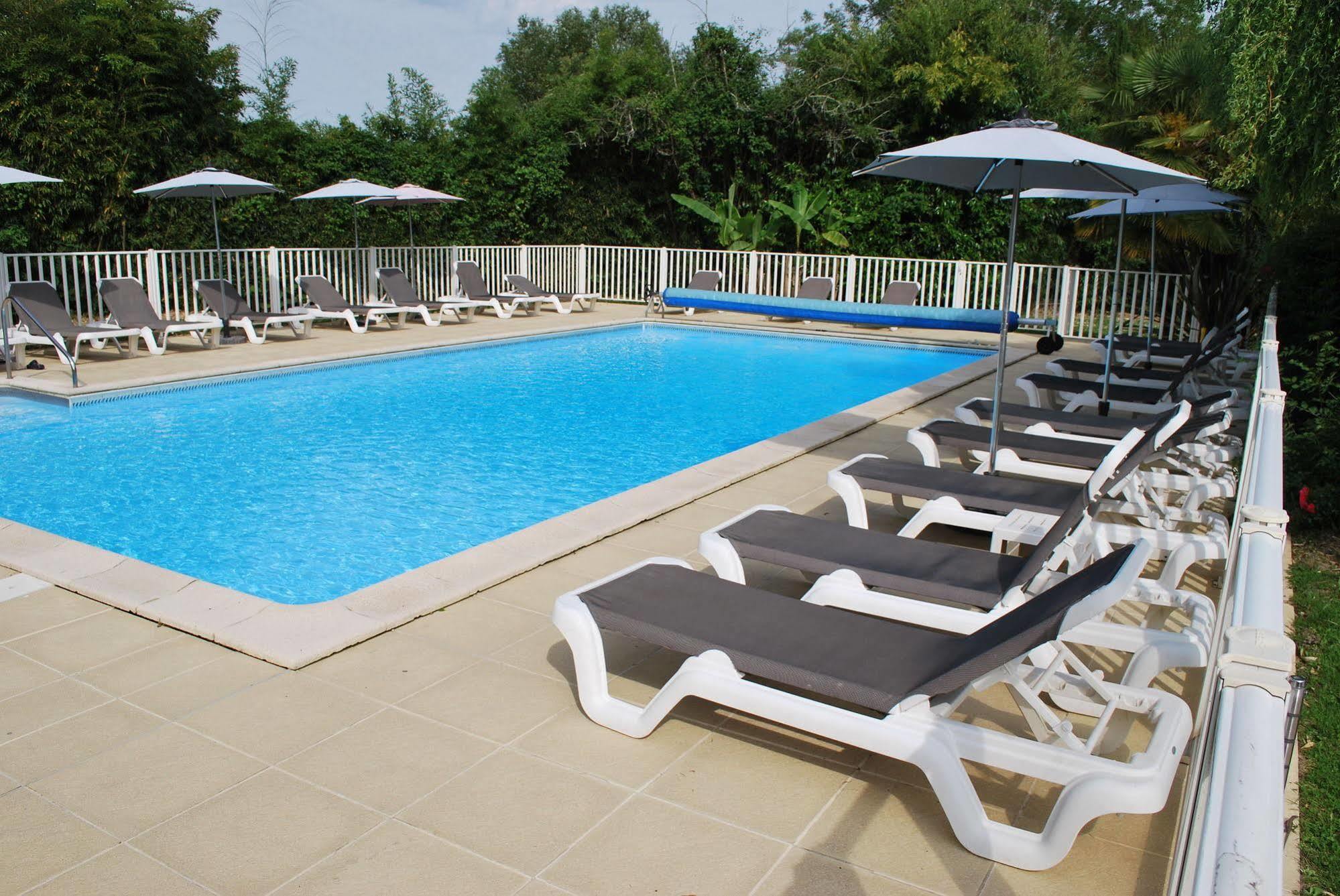 Hotel Le Relais Des Champs Eugenie-les-Bains Exterior foto